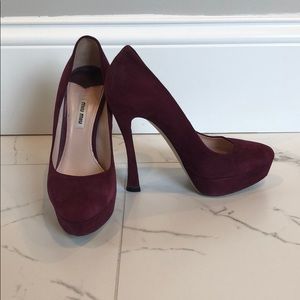 Mini Miu size 39 suede high heel